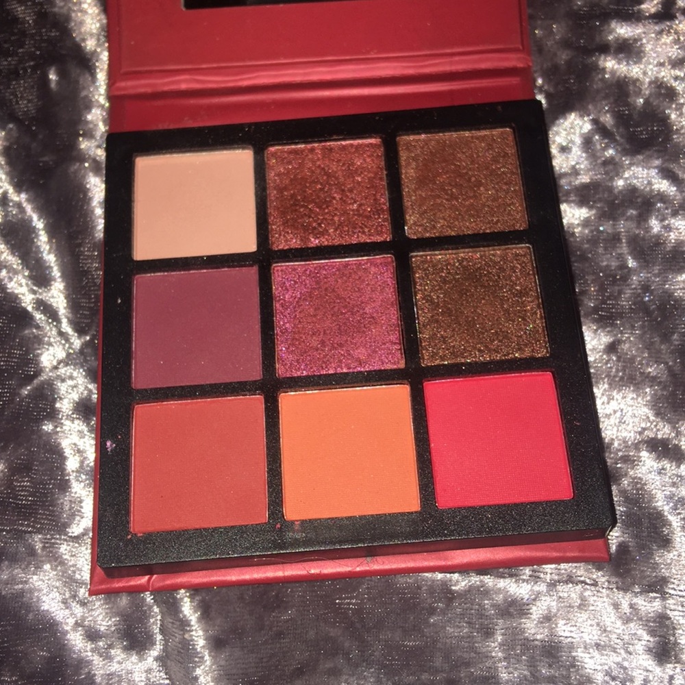 Huda Beauty Ruby Obsessions
